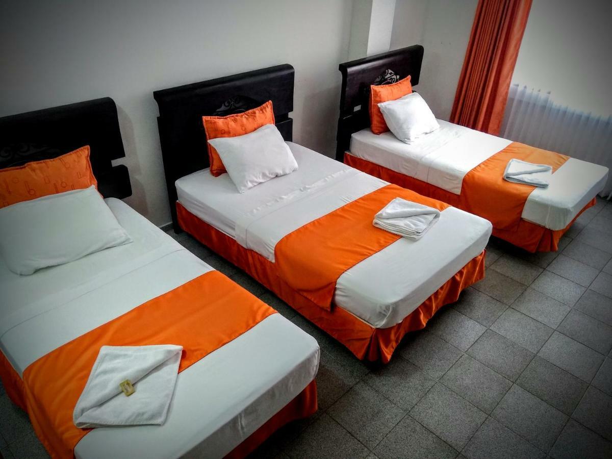 El Atajo Hotel 2*